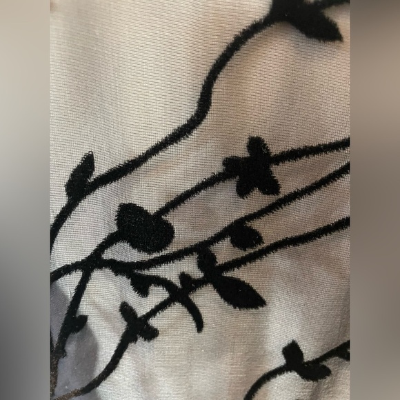 Women’s Y2K express Il velvet burnout button up blouse size M - Picture 3 of 7